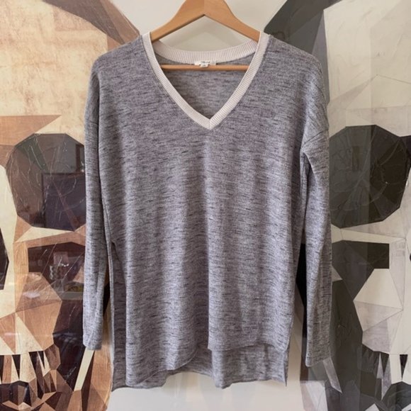 Aritzia Wilfred Sherbrooke grey v-neck sweater XS - Picture 5 of 7